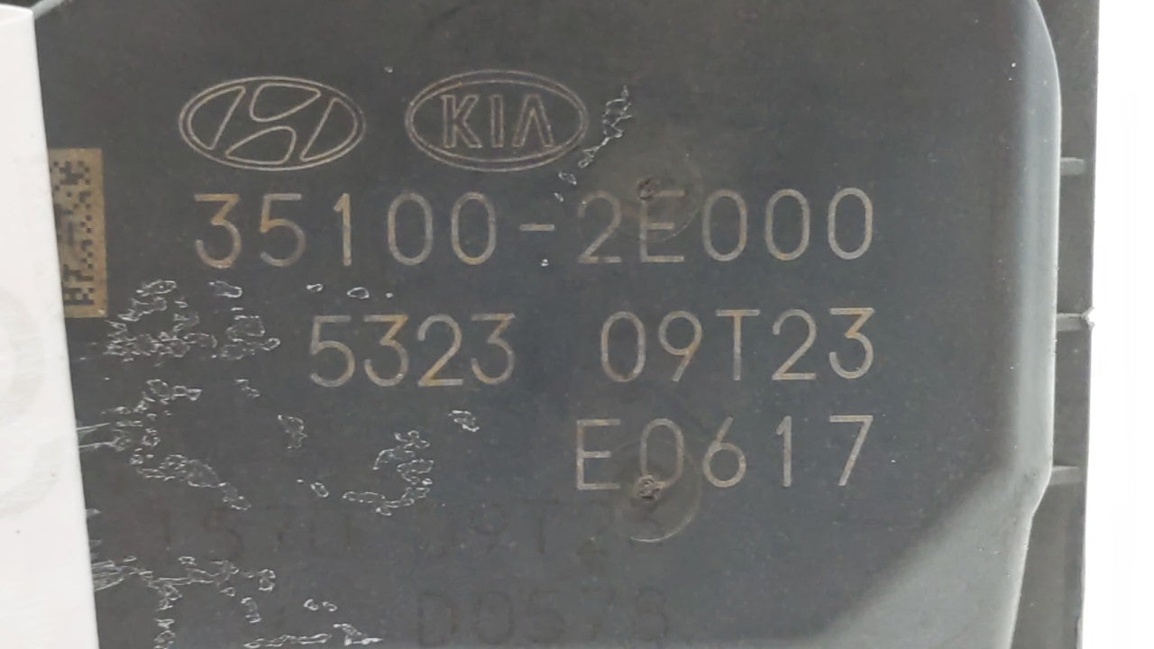 2014-2019 Kia Soul Throttle Body P/N:35100-2E000 Fits Fits 2011 2012 2013 2014 2015 2016 2017 2018 2019 OEM Used Auto Parts