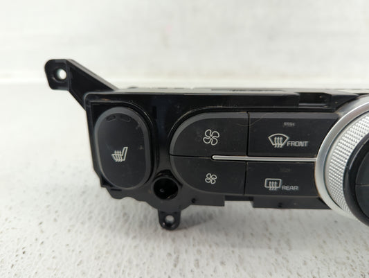 2017-2019 Kia Soul Climate Control Module Temperature AC/Heater Replacement P/N:97250-B2GR1CA 97250-B2GS1CA Fits OEM Used Auto Parts