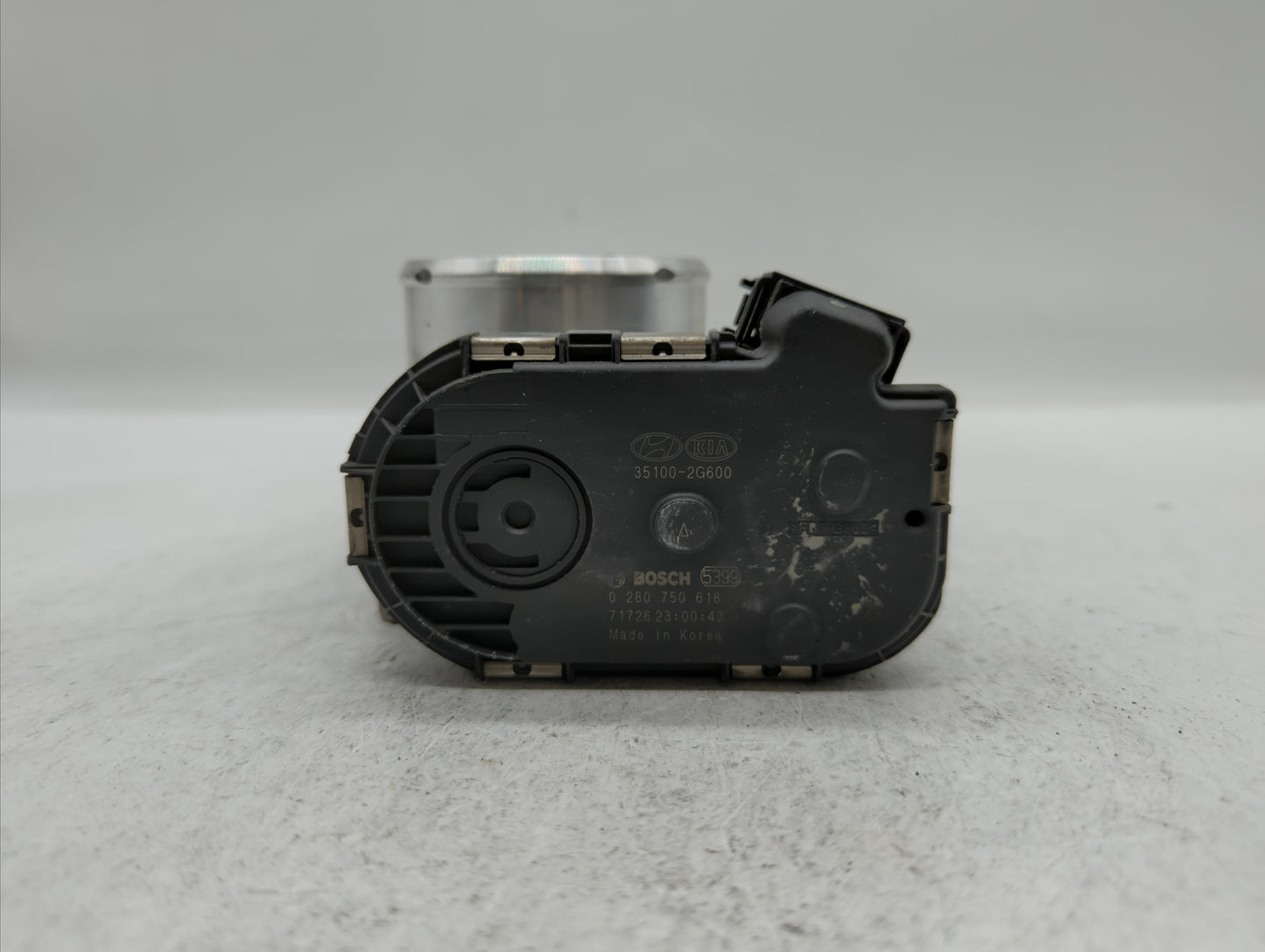 2017-2019 Kia Sportage Throttle Body P/N:35100-2G600 Fits Fits 2015 2016 2017 2018 2019 OEM Used Auto Parts - Oemusedautopar