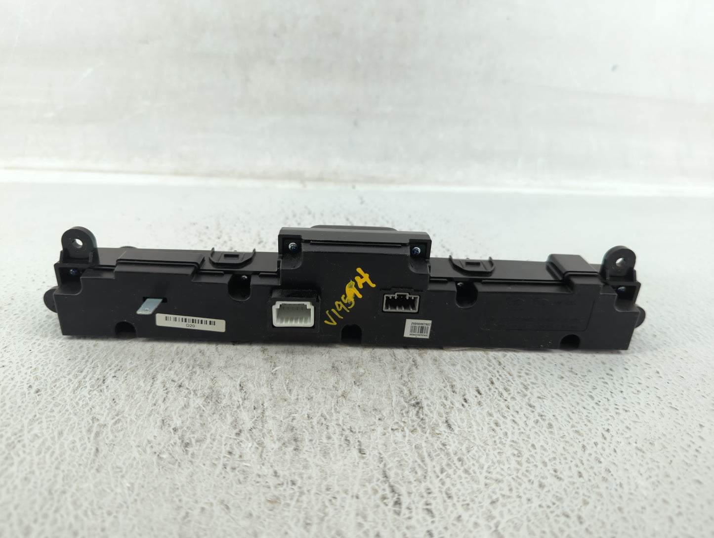 2017-2019 Kia Sportage Am Fm Cd Player Radio Receiver - Oemusedautoparts1.com