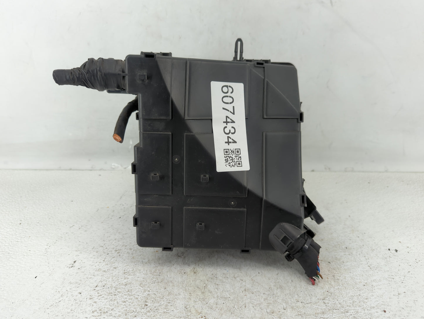 2017-2019 Kia Sportage Fusebox Fuse Box Panel Relay Module P/N:91941-D9520 Fits Fits 2017 2018 2019 OEM Used Auto Parts - Oe