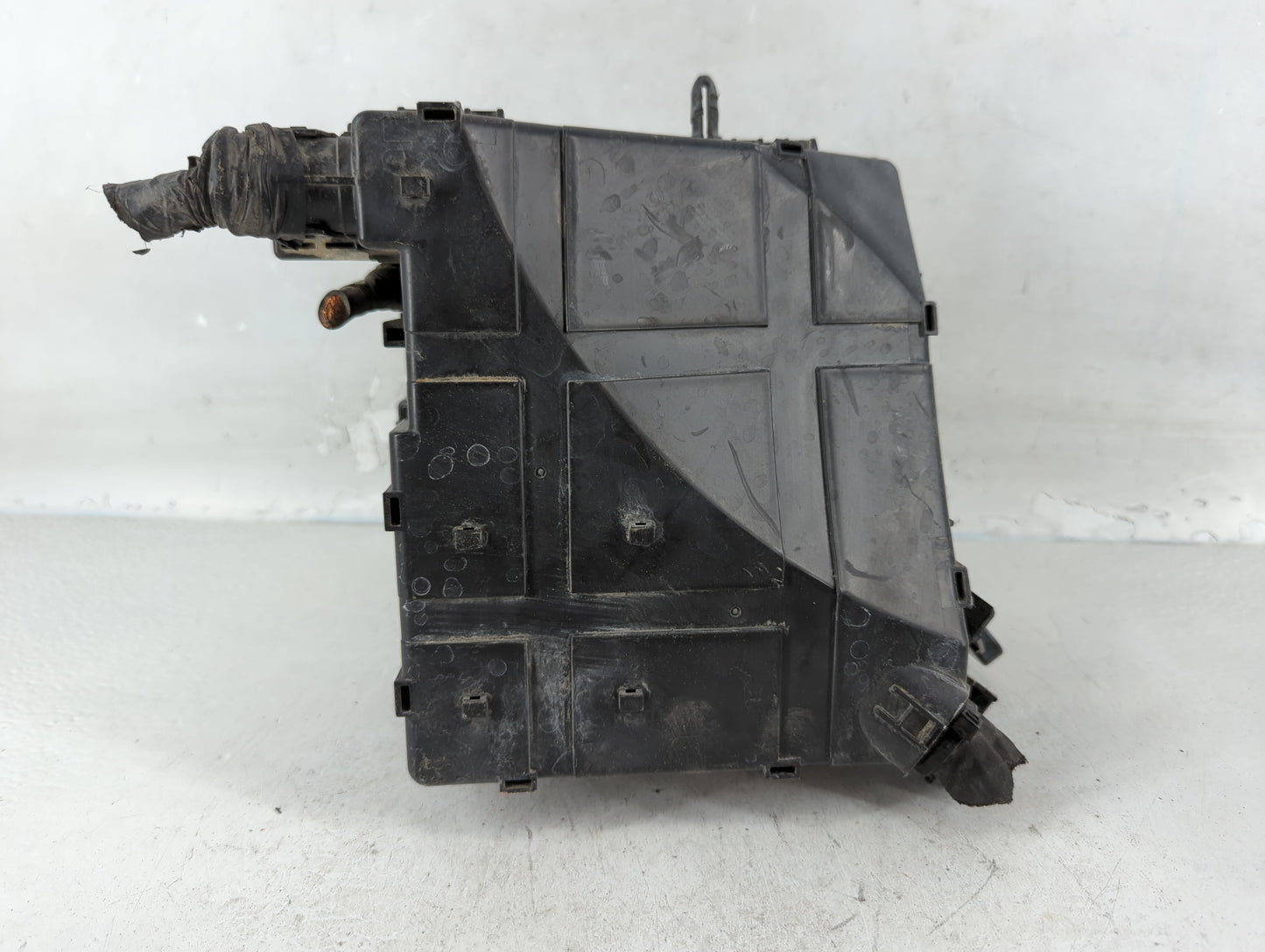 2017-2019 Kia Sportage Fusebox Fuse Box Panel Relay Module P/N:91470D9270 Fits Fits 2017 2018 2019 OEM Used Auto Parts - Oem