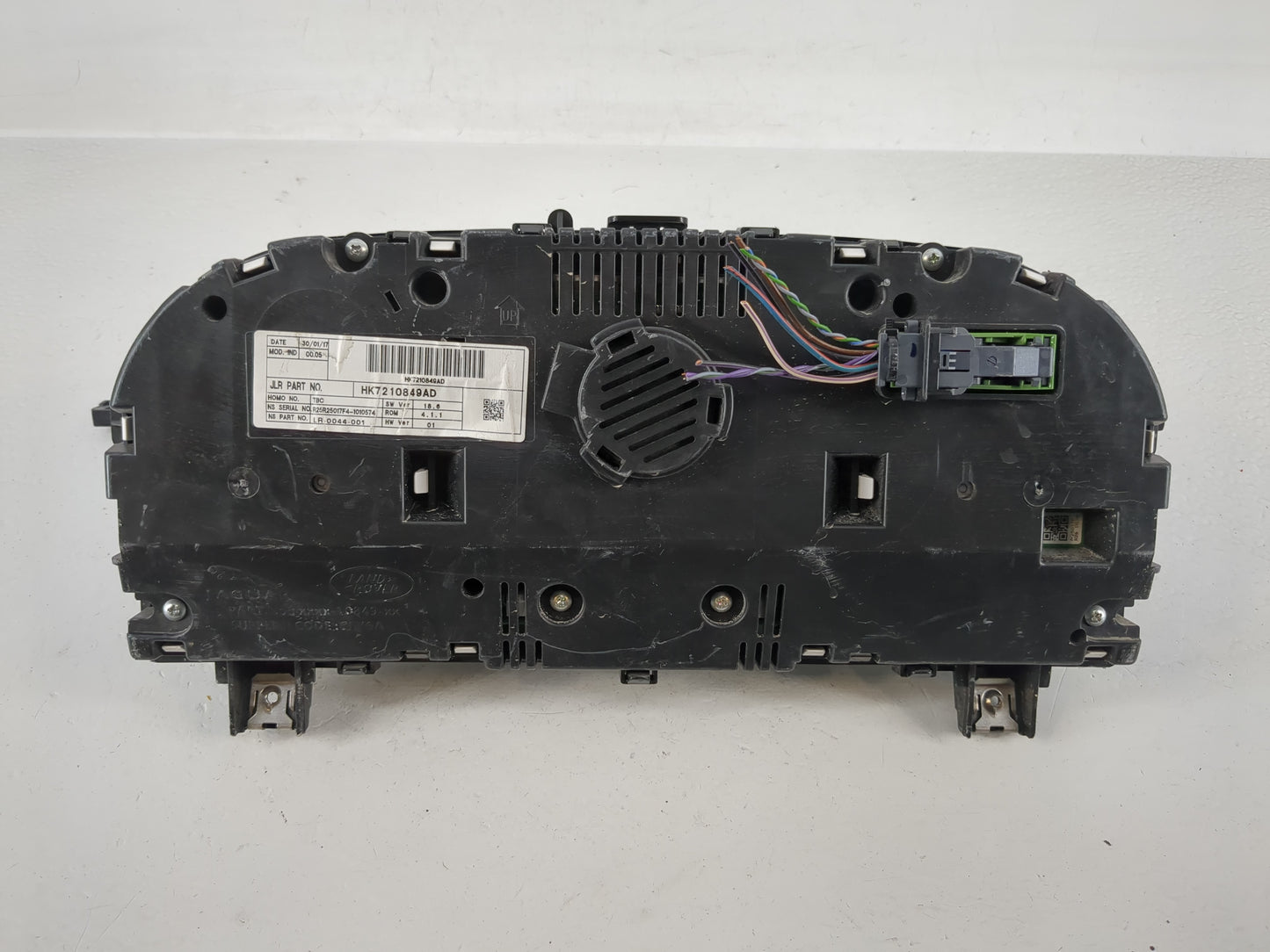 2017 Land Rover Discovery Sport Instrument Cluster Speedometer Gauges P/N:HK7210849AD Miles: Fits OEM Used Auto Parts - Oemu