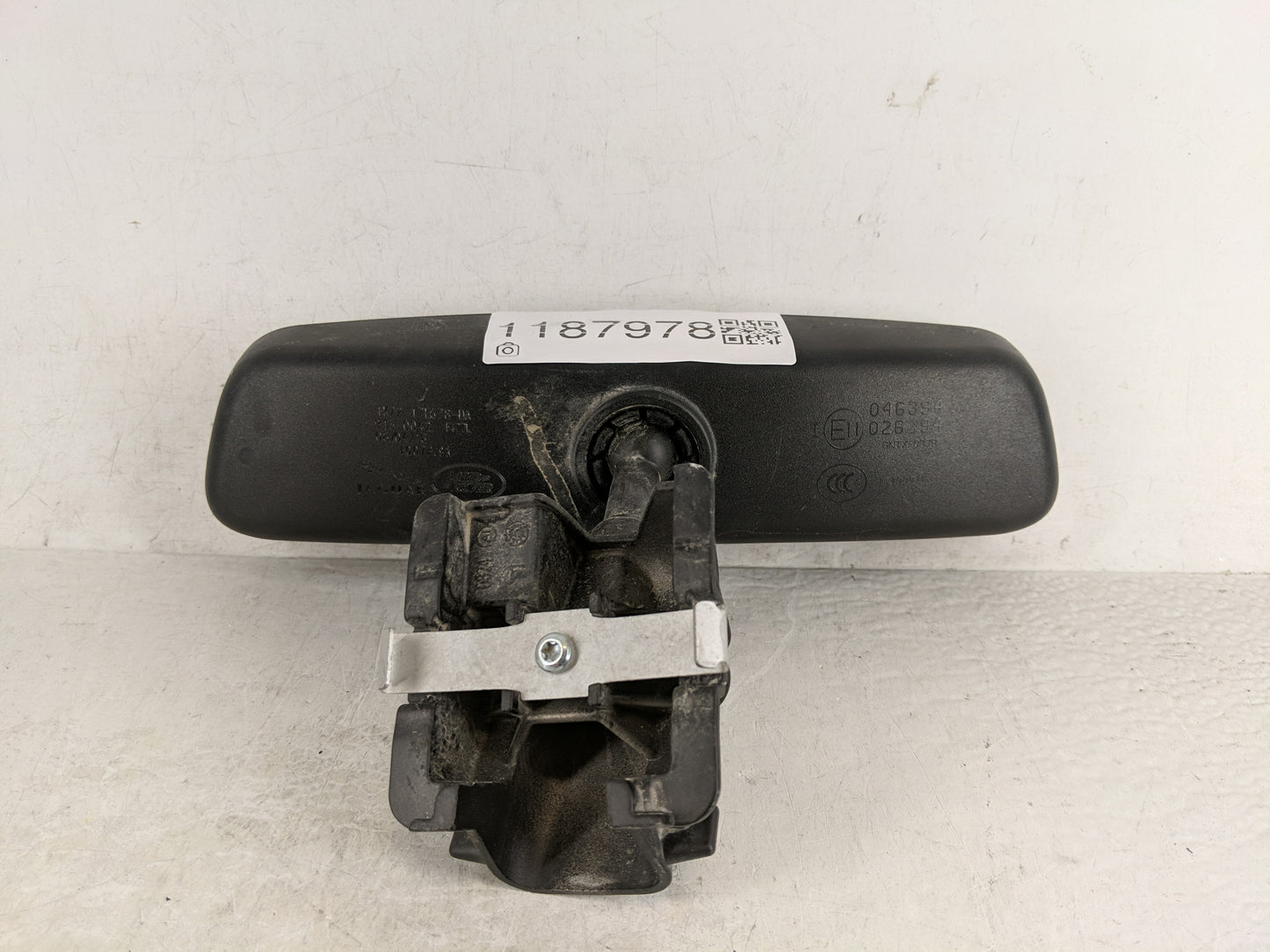 2015-2019 Land Rover Discovery Sport Interior Rear View Mirror Replacement OEM P/N:FK72-17E678-DA Fits OEM Used Auto Parts -