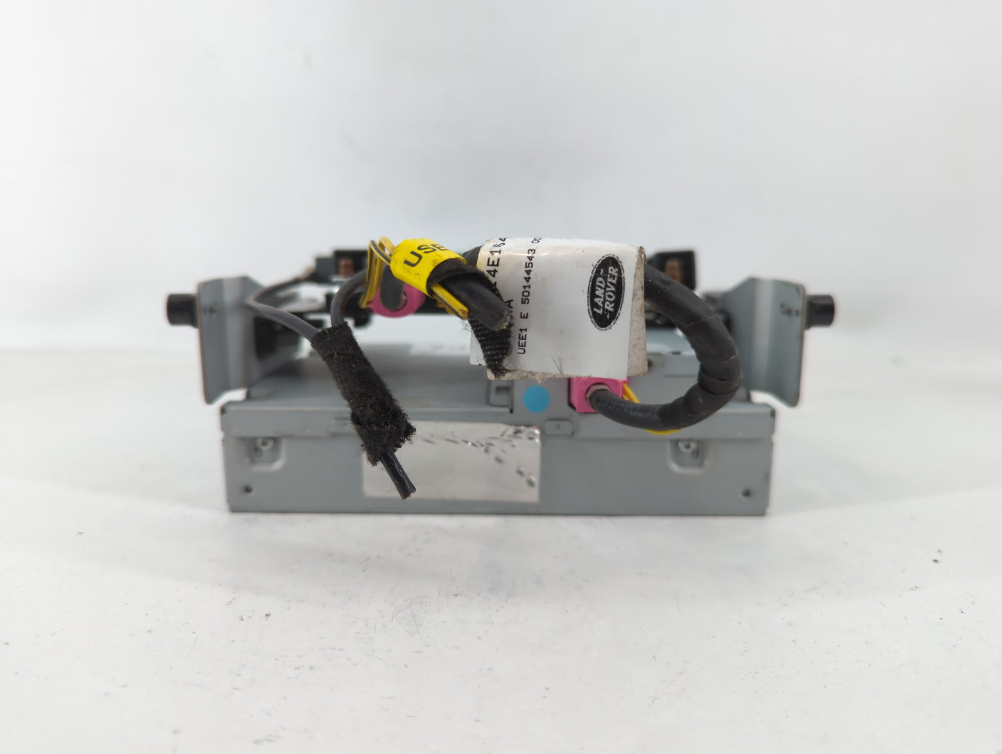 2016-2019 Land Rover Range Rover Evoque Am Fm Cd Player Radio Receiver - Oemusedautoparts1.com