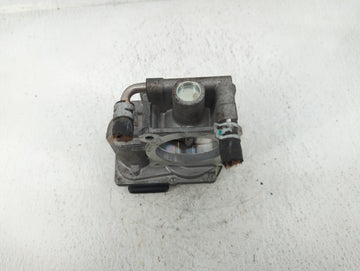 2016-2017 Lexus Is200t Throttle Body P/N:22030-36050 Fits Fits 2016 2017 2018 2019 OEM Used Auto Parts