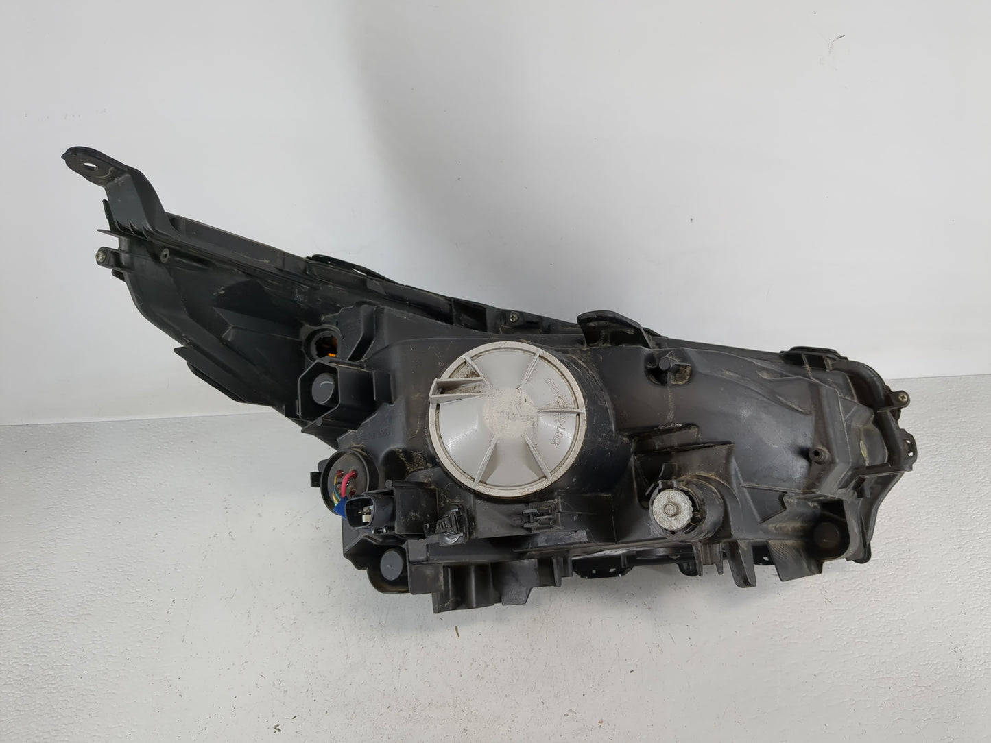 2015-2017 Lexus Nx200t Driver Left Oem Head Light Headlight Lamp - Oemusedautoparts1.com