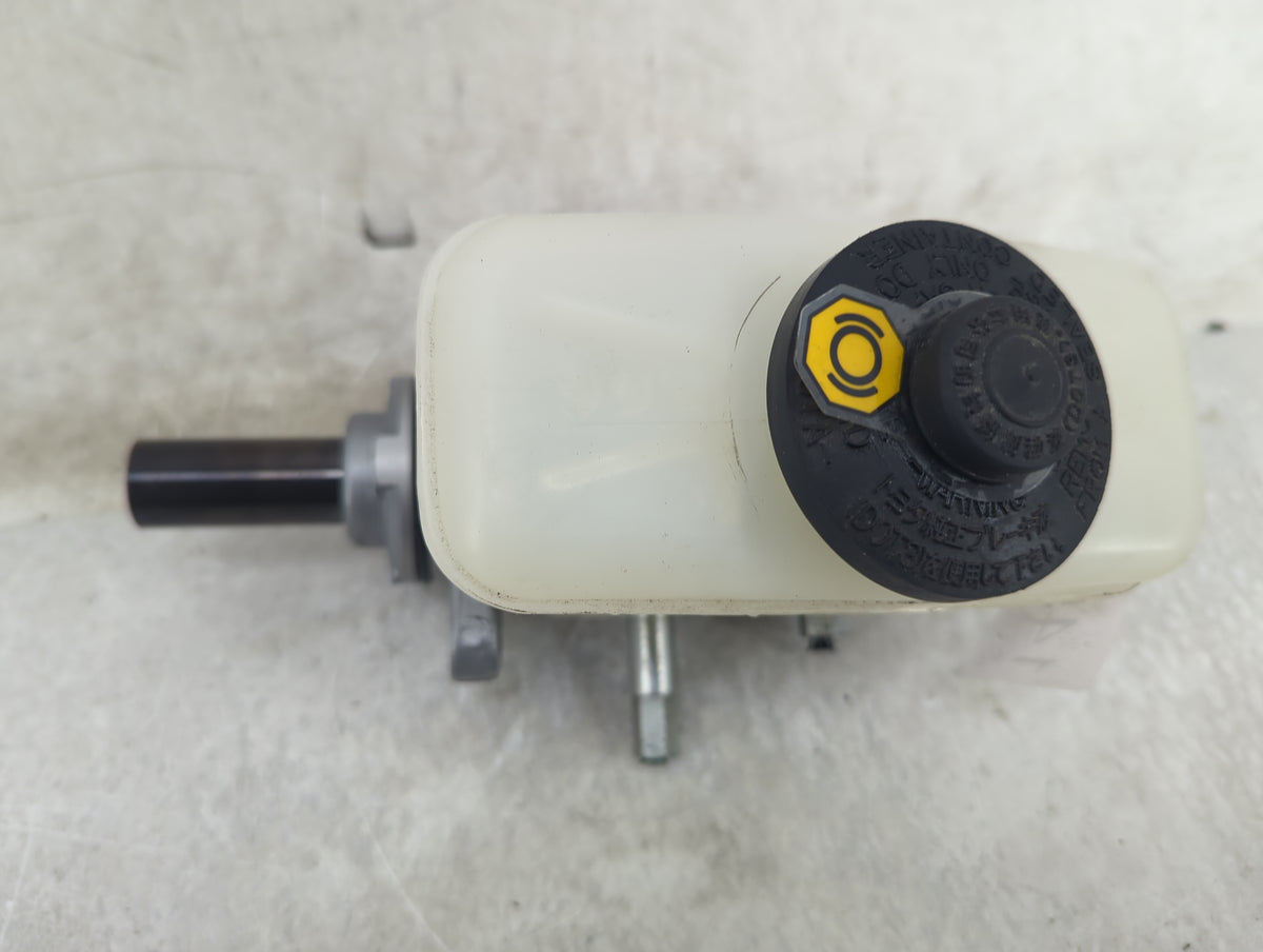 2016-2017 Lexus Rc300 Brake Master Cylinder - Oemusedautoparts1.com