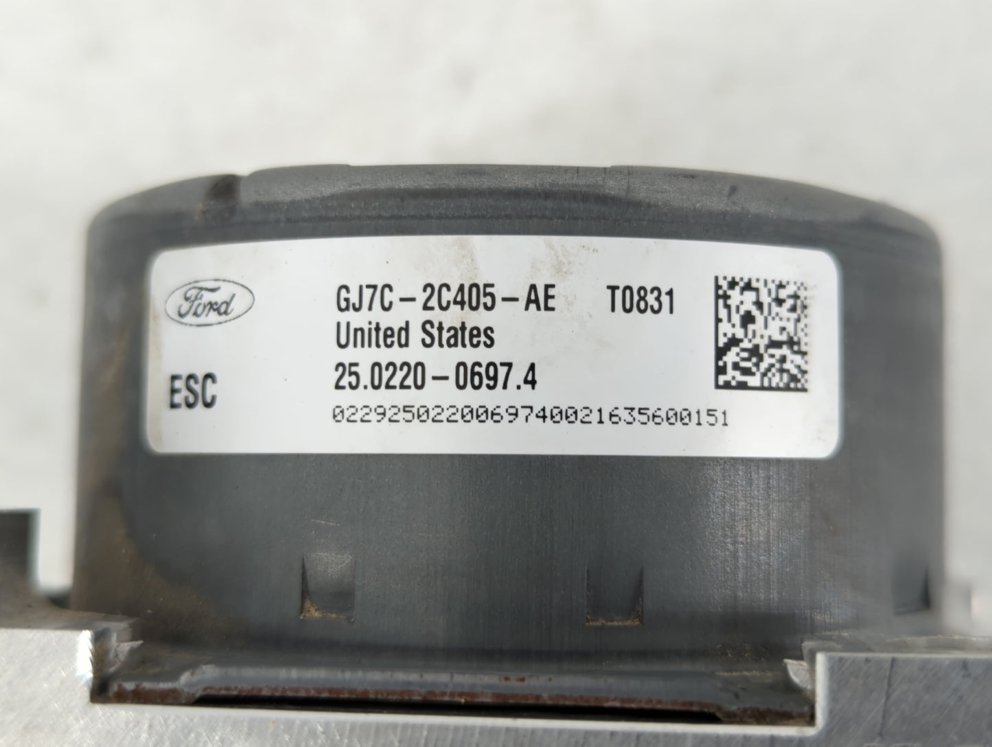 2017-2018 Lincoln Mkc ABS Pump Control Module Replacement P/N:GJ7C-2C405-AE Fits Fits 2017 2018 OEM Used Auto Parts - Oemuse