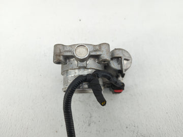 2017-2020 Lincoln Mkz Throttle Body P/N:DS7E-9F991-BB Fits Fits 2014 2015 2016 2017 2018 2019 2020 2021 2022 OEM Used Auto Parts