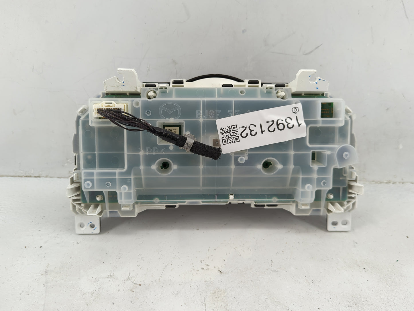 2017-2018 Mazda 3 Instrument Cluster Speedometer Gauges P/N:24BAJCD Fits Fits 2017 2018 OEM Used Auto Parts - Oemusedautopar