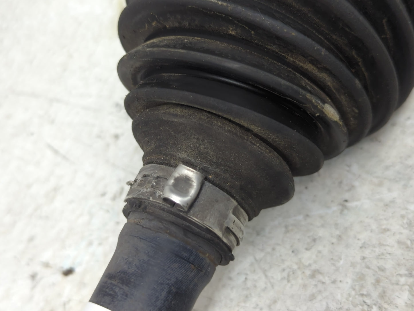 2014-2018 Mazda 3 Axle Shaft Front Driver Cv C/v - Oemusedautoparts1.com