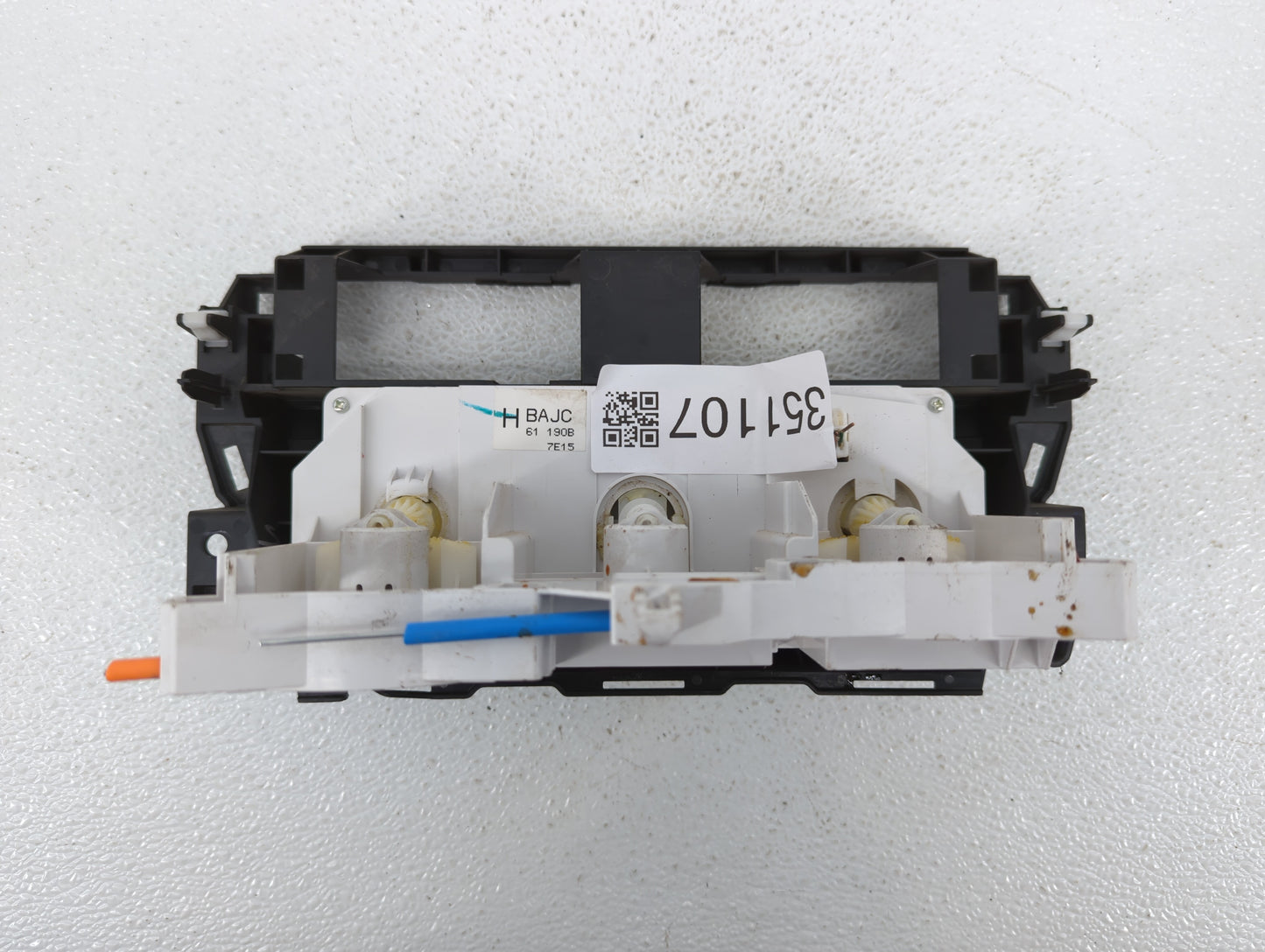 2017 Mazda 3 Climate Control Module Temperature AC/Heater Replacement P/N:61 190B 7E15 HBAJC Fits OEM Used Auto Parts - Oemu