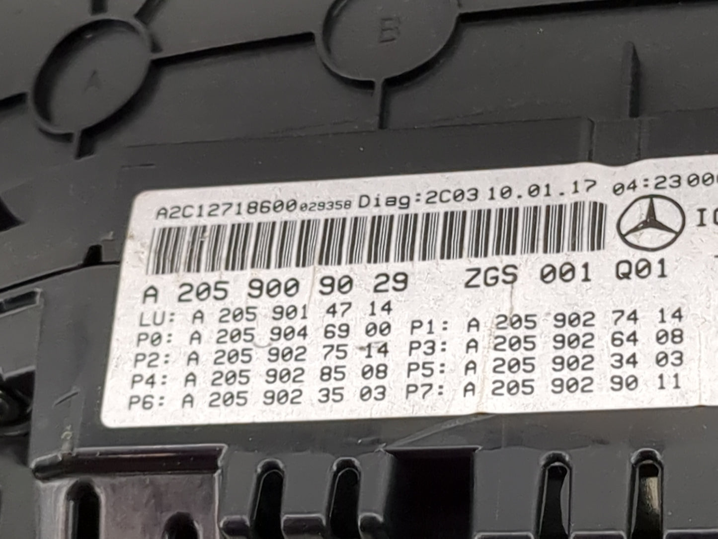 2017 Mercedes-Benz C-Class Instrument Cluster Speedometer Gauges P/N:A2059009029 A2C12718600 Miles: Fits Fits 2016 OEM Used