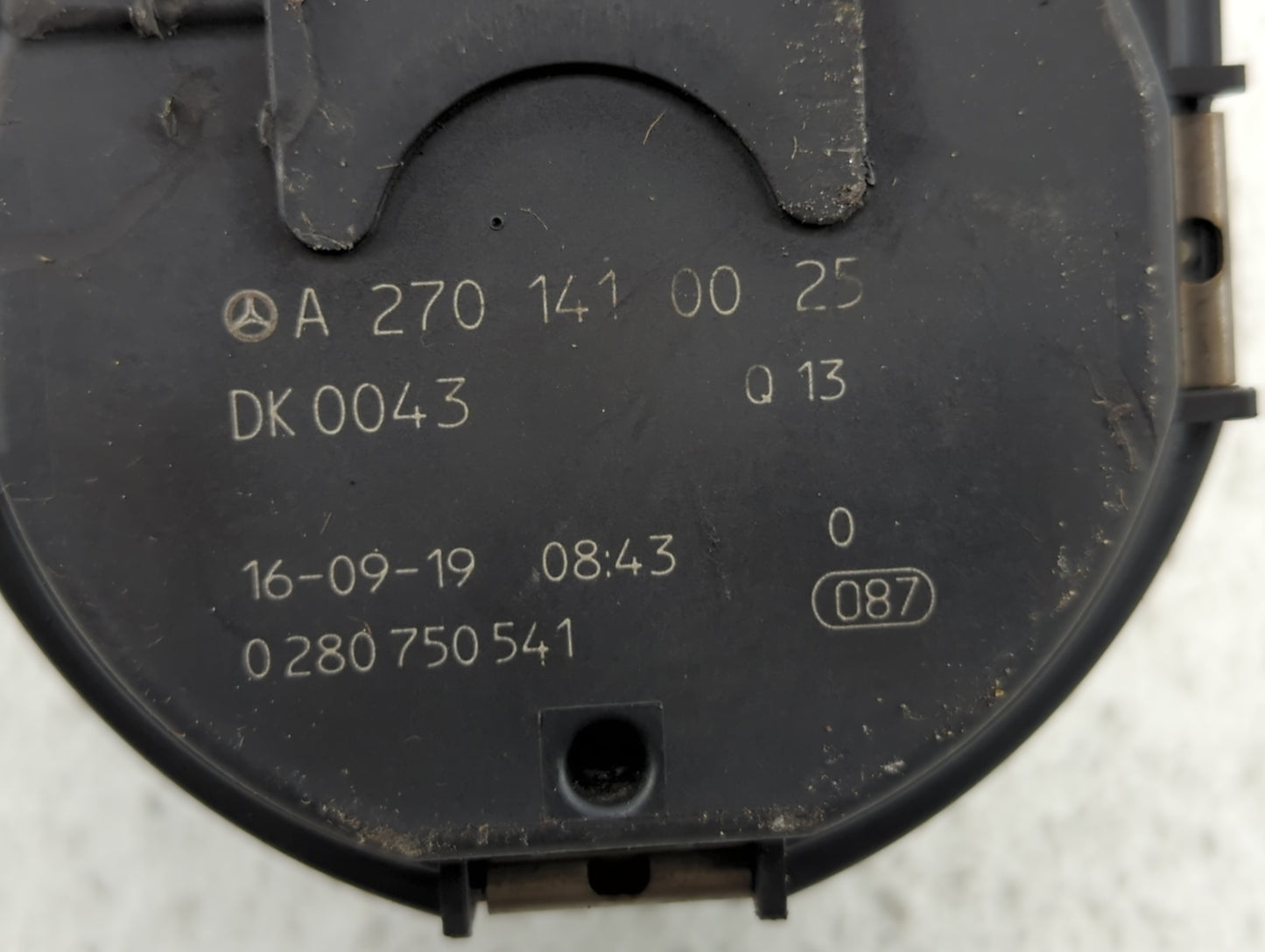2015-2020 Mercedes-Benz Gla250 Throttle Body P/N:A 270 141 00 25 2701410025 Fits Fits 2013 2014 2015 2016 2017 2018 2019 202