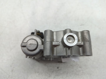 2016-2019 Mercedes-Benz Glc300 Throttle Body P/N:0 280 750 541 A 270 141 00 25 Fits OEM Used Auto Parts