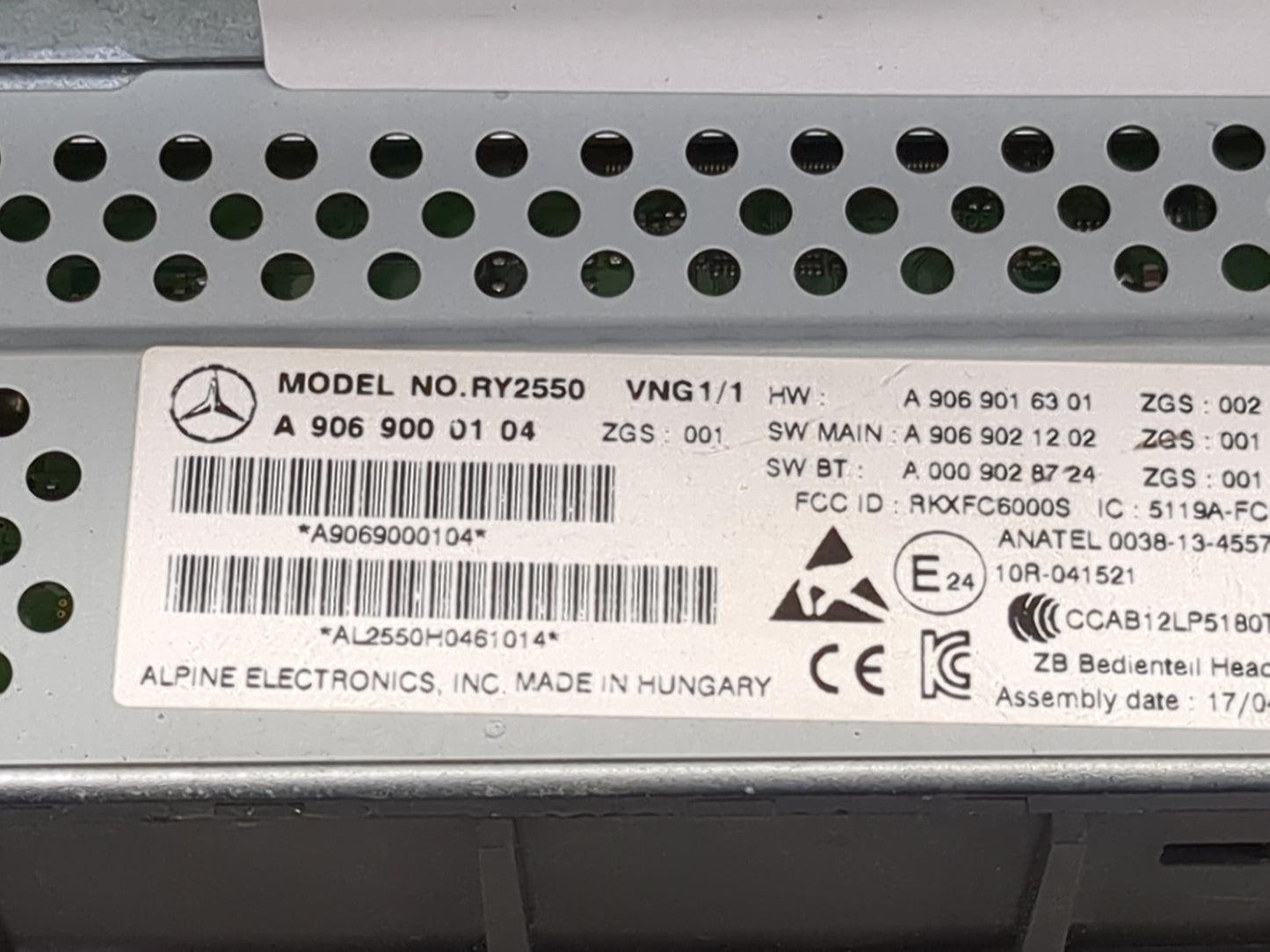 2017 Mercedes-Benz Sprinter 2500 Radio AM FM Cd Player Receiver Replacement P/N:RY2550 A9069000104, A9069016301, A9069021202