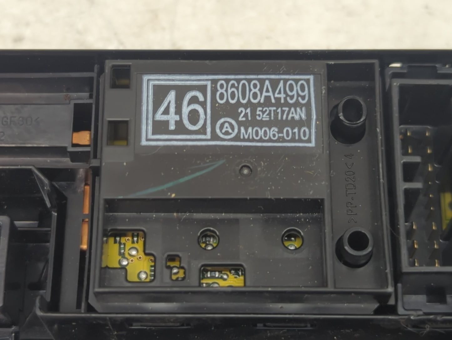 2017 Mitsubishi Mirage Master Power Window Switch Replacement Driver Side Left P/N:8608A499 Fits OEM Used Auto Parts - Oemus