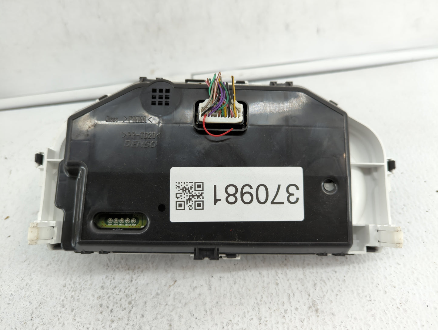 2017 Mitsubishi Mirage Instrument Cluster Speedometer Gauges P/N:8100C432 8100C577 Fits OEM Used Auto Parts - Oemusedautopar
