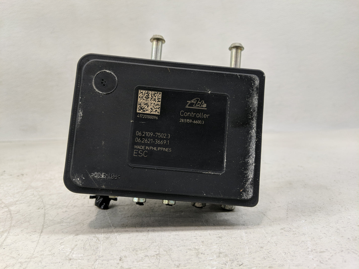2017 Mitsubishi Outlander ABS Pump Control Module Replacement P/N:4670B262 Fits OEM Used Auto Parts - Oemusedautoparts1.com