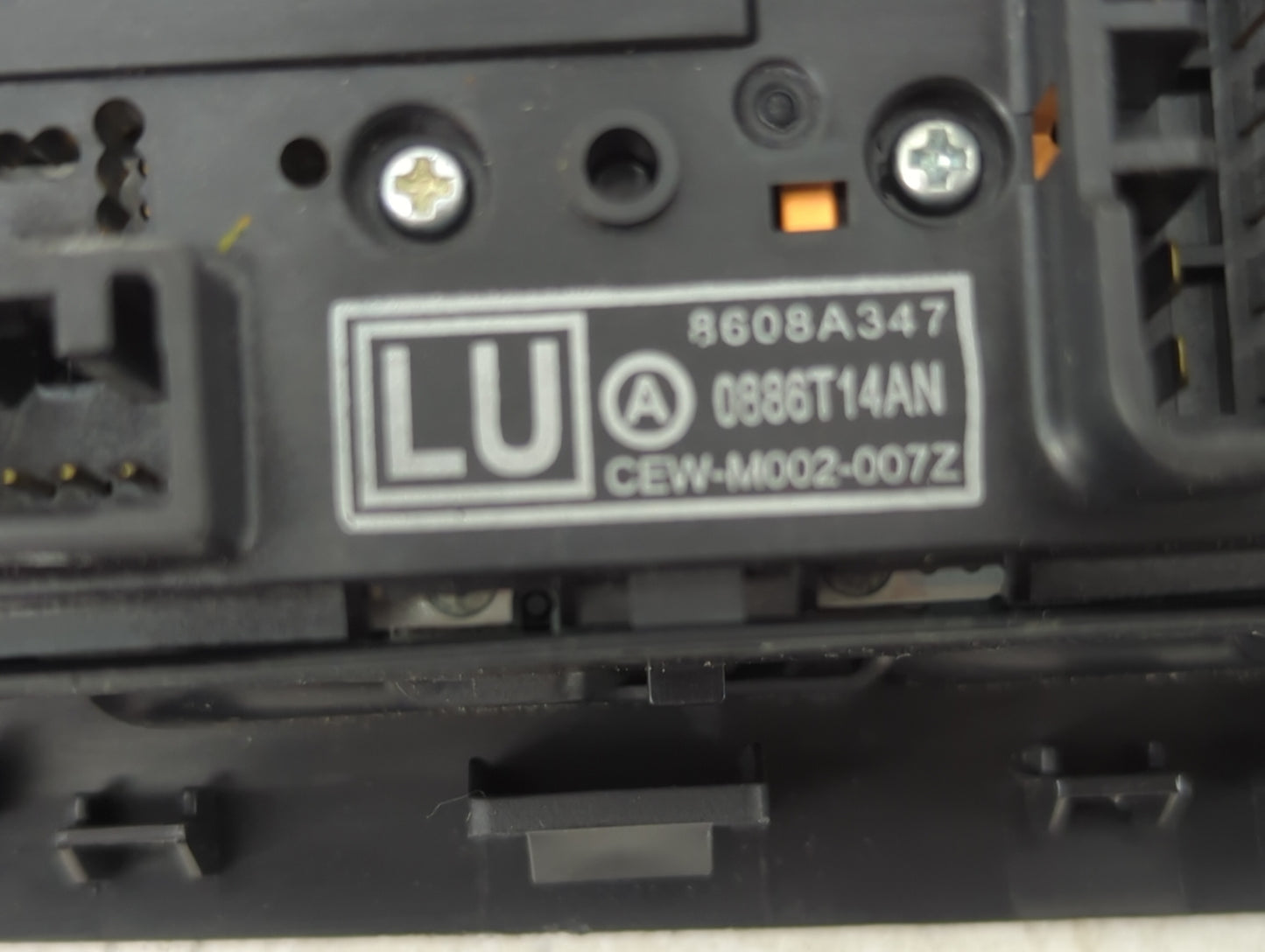 2016 Mitsubishi Outlander Master Power Window Switch Replacement Driver Side Left P/N:8608A347 Fits OEM Used Auto Parts - Oe