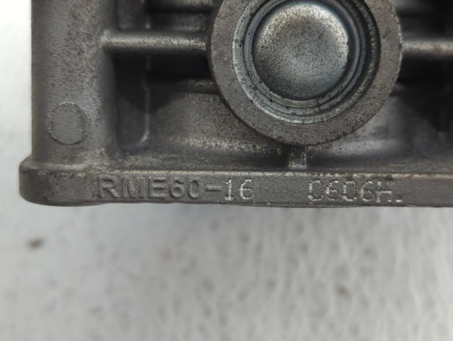 2009-2020 Nissan 370z Throttle Body P/N:RME60-16 526-01 Fits OEM Used Auto Parts - Oemusedautoparts1.com