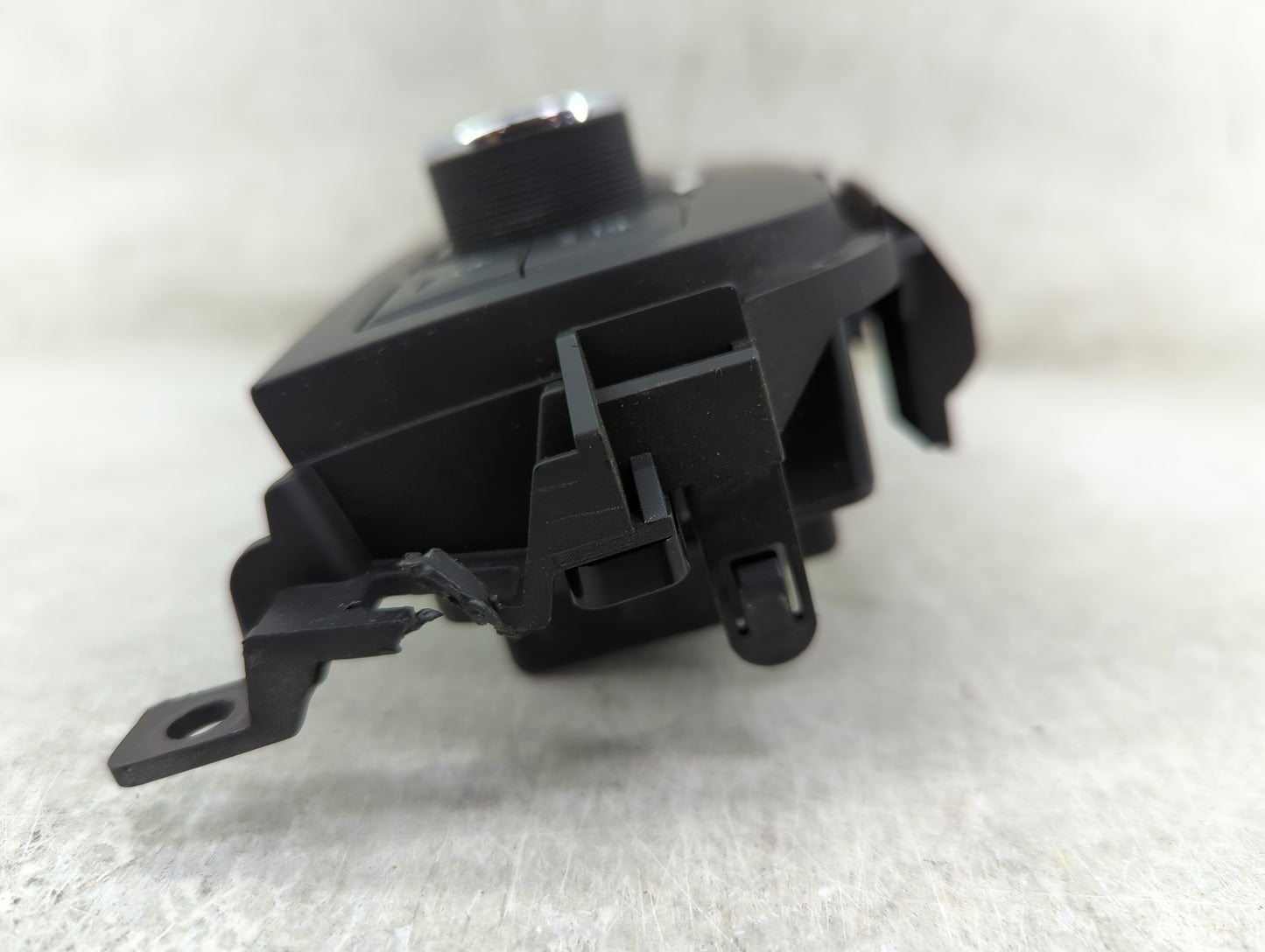 2016-2018 Nissan Altima Climate Control Module Temperature AC/Heater Replacement P/N:27500 9HS0A Fits Fits 2016 2017 2018 OE