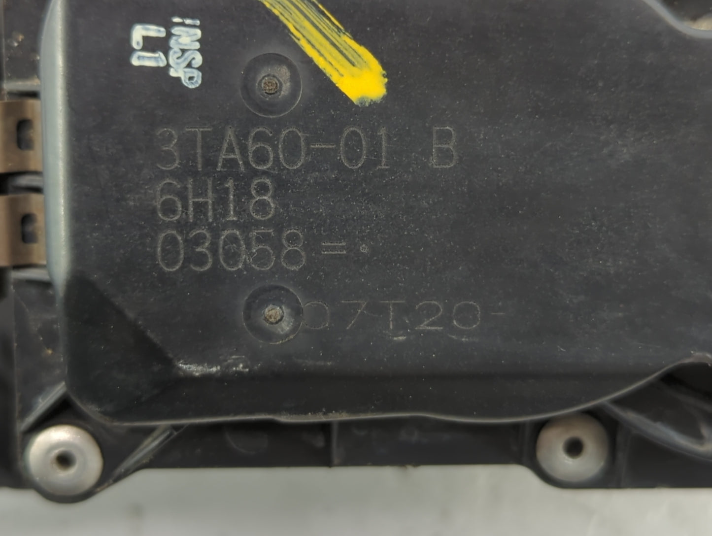 2013-2018 Nissan Altima Throttle Body P/N:3TA60-01 B 3TA60-01 C, 3TA60-01 A Fits Fits 2013 2014 2015 2016 2017 2018 2019 202