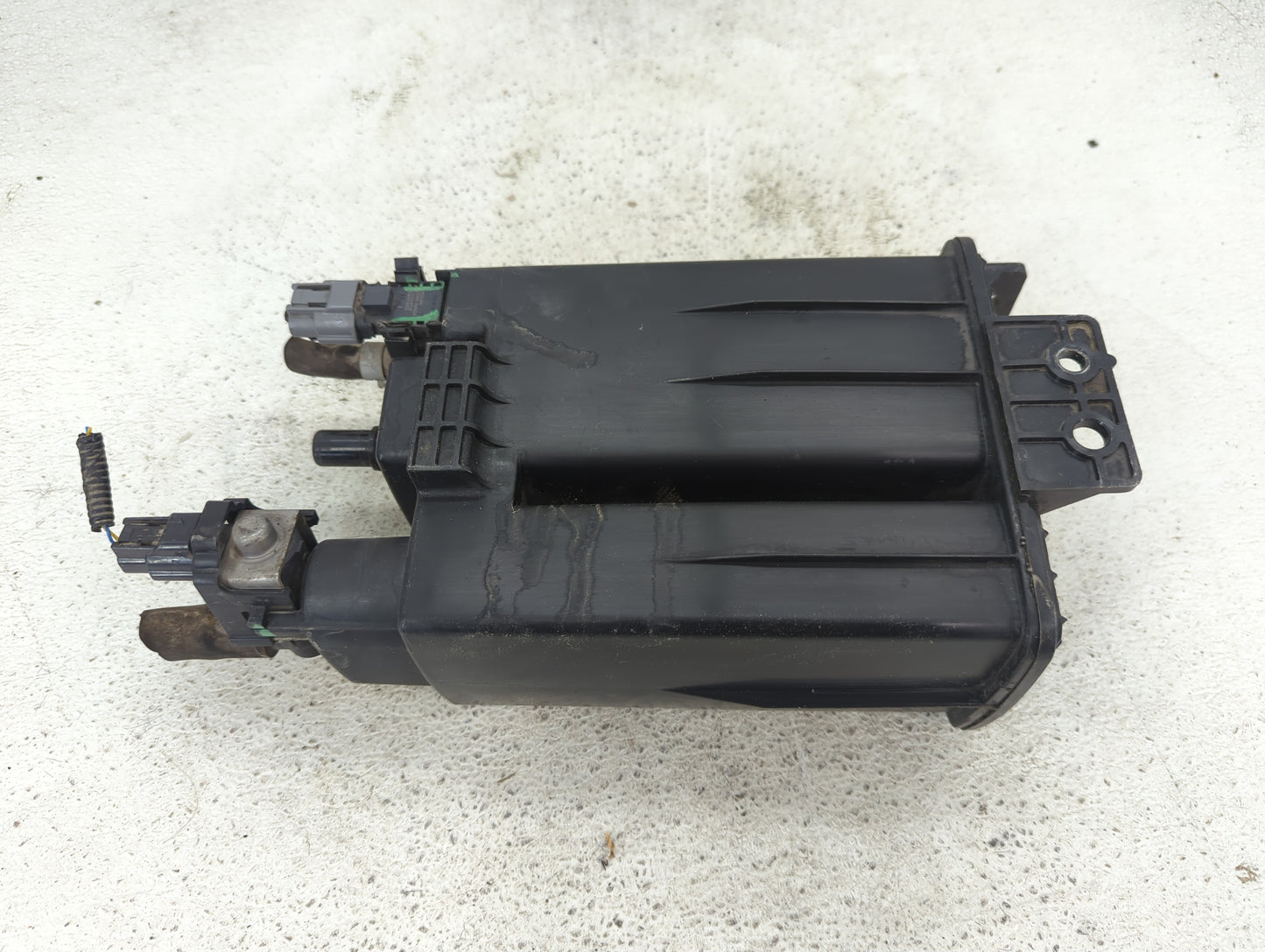 2017 Nissan Maxima Fuel Vapor Charcoal Canister 1432100 - Oemusedautoparts1.com