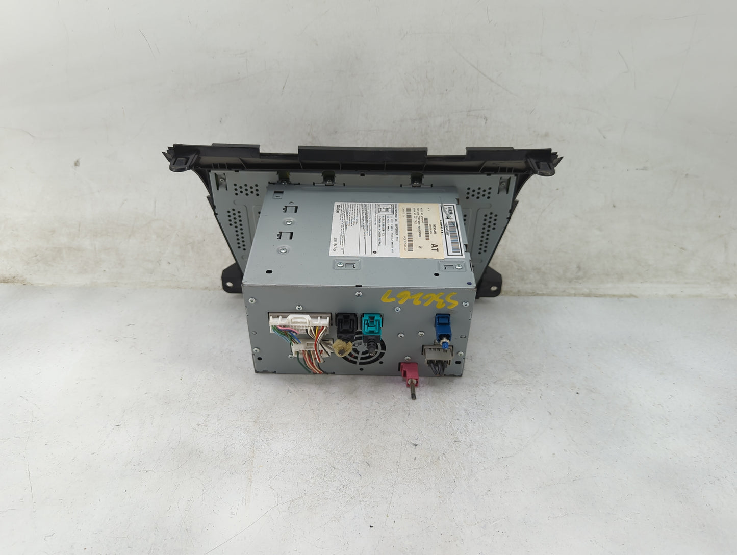 2016-2017 Nissan Murano Radio AM FM Cd Player Receiver Replacement P/N:259159UA2A QY-8400NC Fits Fits 2016 2017 OEM Used Aut