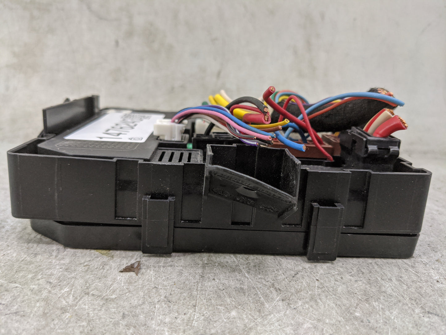2012-2020 Nissan Nv3500 Fusebox Fuse Box Panel Relay Module P/N:284B7 9JJ0A 284B79JJ0A Fits OEM Used Auto Parts - Oemusedaut
