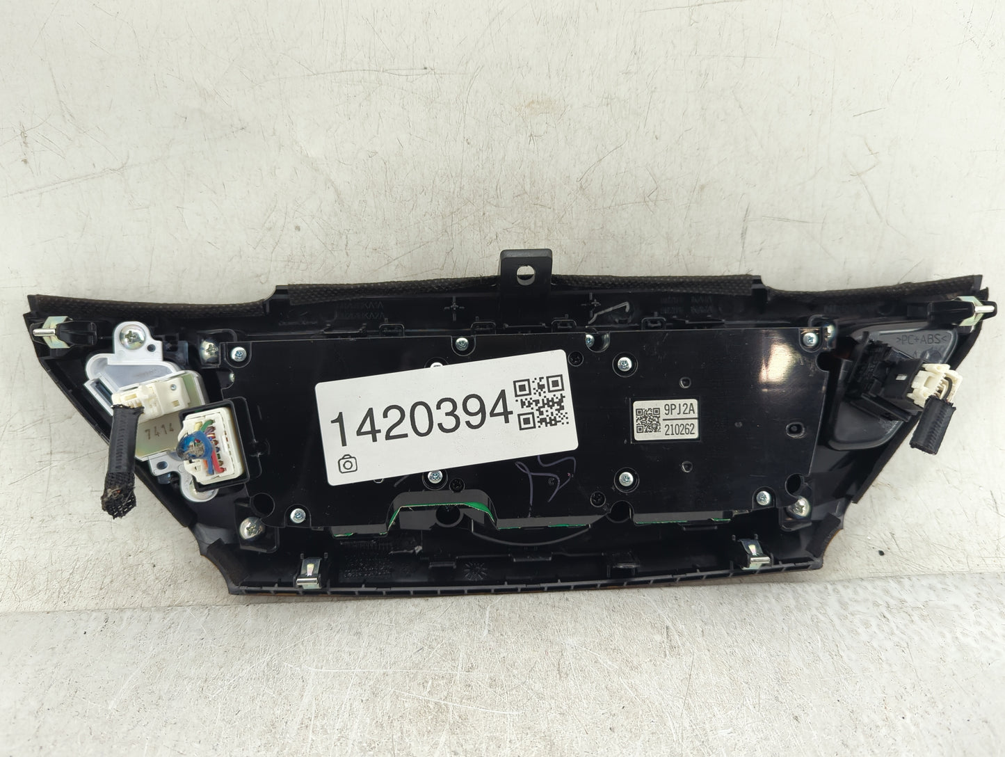 2018-2020 Nissan Pathfinder Radio Control Panel Brown - Oemusedautoparts1.com