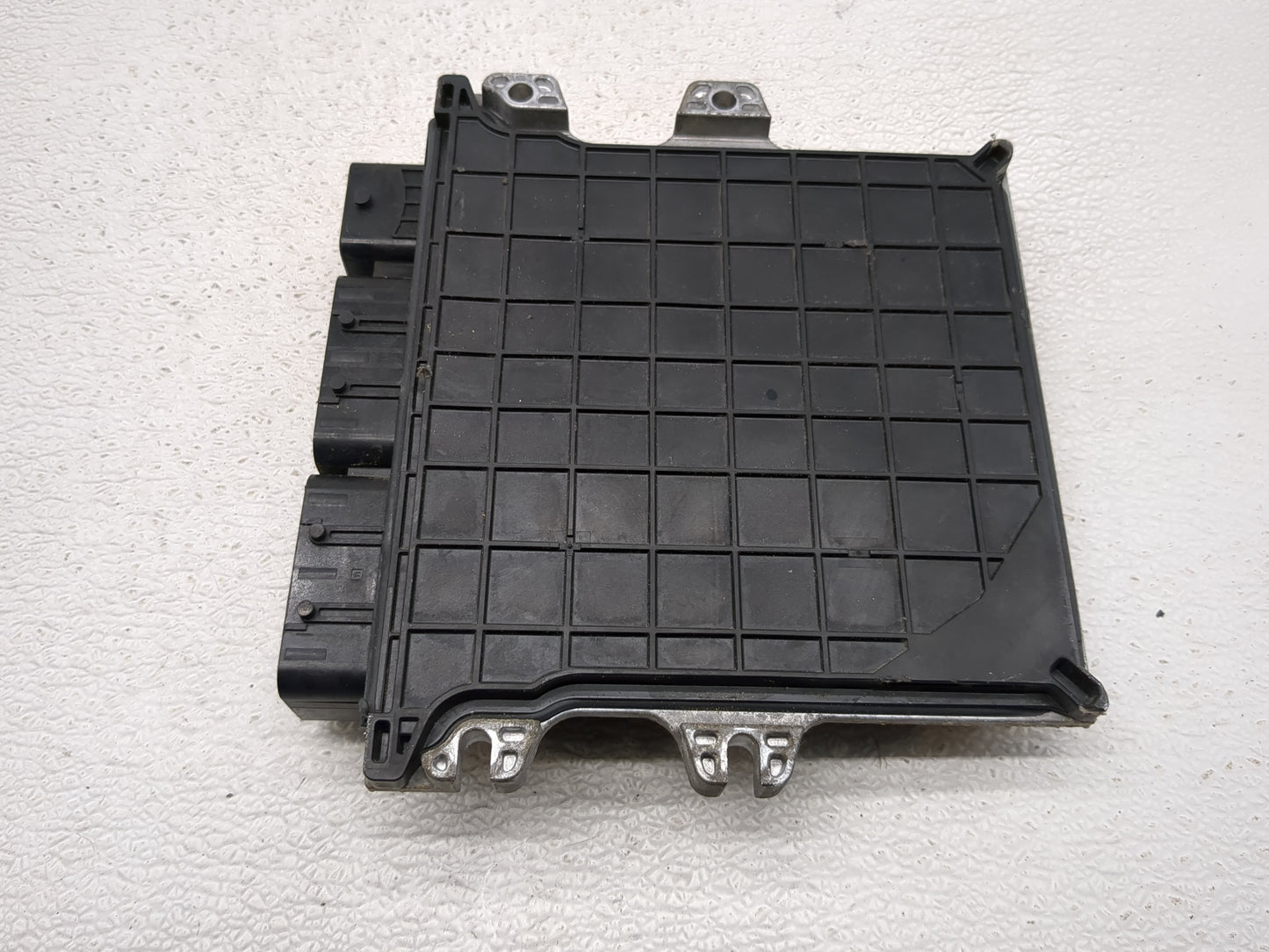2017 Nissan Pathfinder PCM Engine Control Computer ECU ECM PCU OEM P/N:NEC028-067 Fits OEM Used Auto Parts - Oemusedautopart