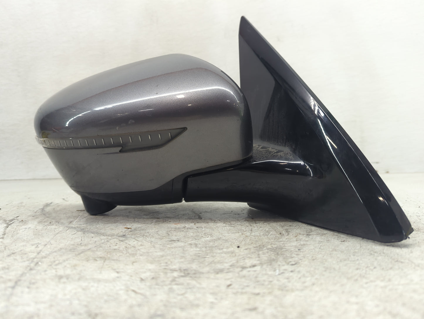 2017 Nissan Pathfinder Passenger Side View Mirror - Right Door Mirror OEM Used - Oemusedautoparts1.com
