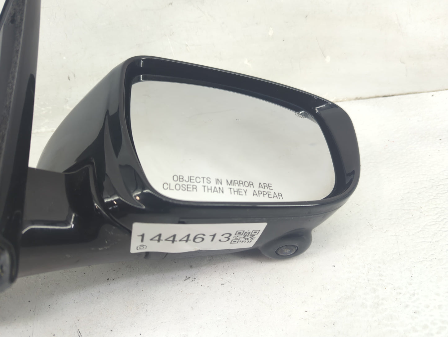 2017 Nissan Pathfinder Passenger Side View Mirror - Right Door Mirror OEM Used - Oemusedautoparts1.com