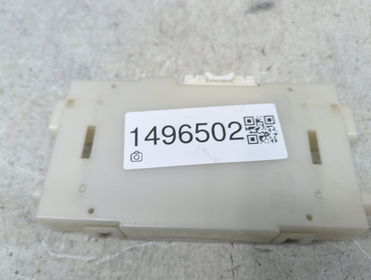 2017-2017 Nissan Pathfinder Temperature Control Module 27760 9pj6a 1496502 - Oemusedautoparts1.com