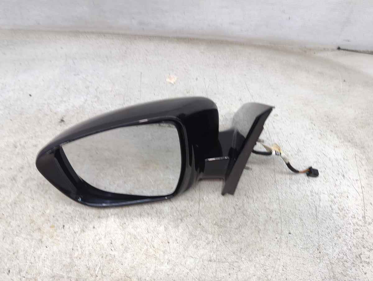 2017 Nissan Pathfinder Driver Side View Mirror - Left Door Mirror OEM Used - Oemusedautoparts1.com
