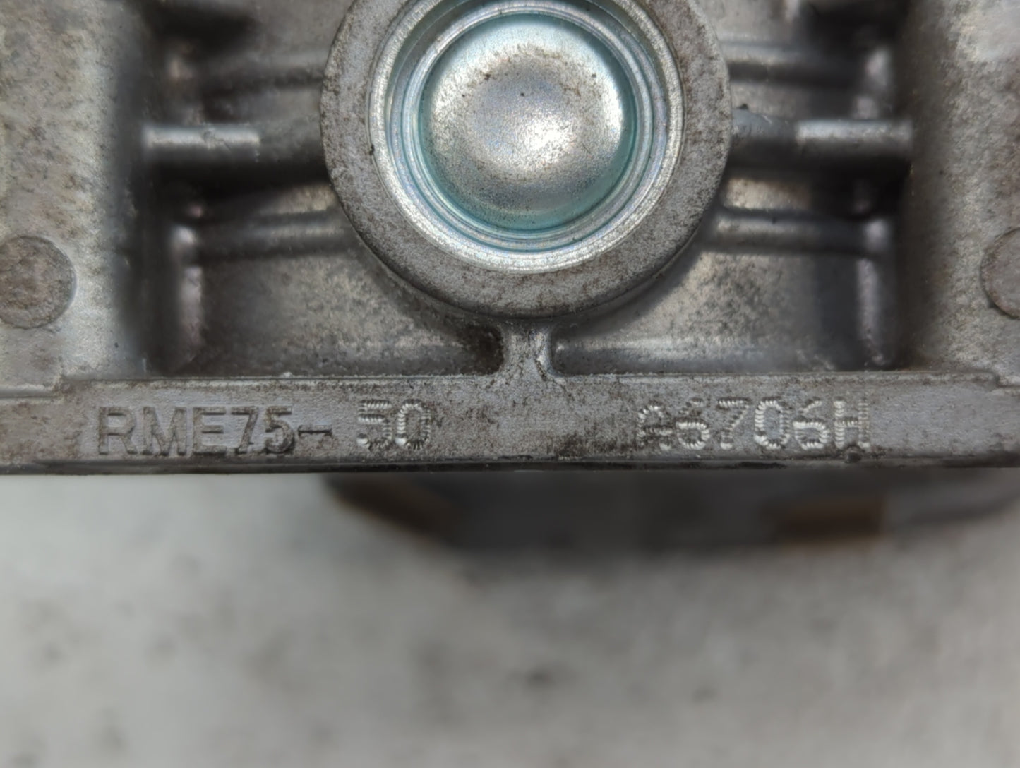 2017-2020 Nissan Pathfinder Throttle Body P/N:RME76-50 RME75-50 Fits Fits 2016 2017 2018 2019 2020 OEM Used Auto Parts - Oem