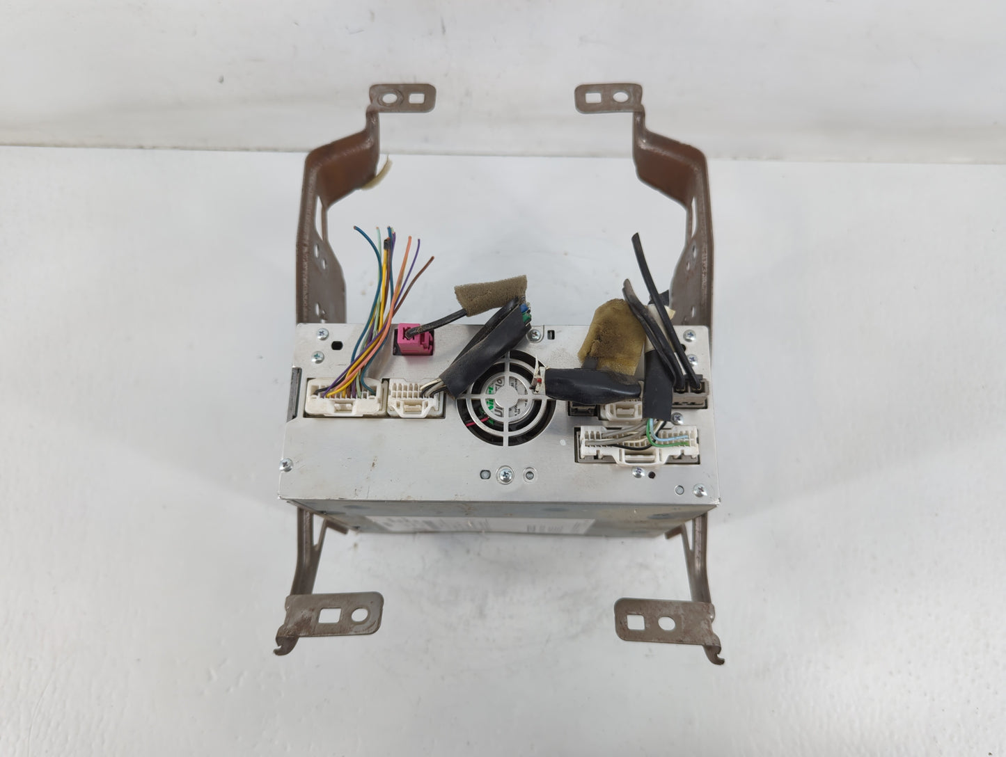 2017-2020 Nissan Pathfinder Am Fm Cd Player Radio Receiver - Oemusedautoparts1.com