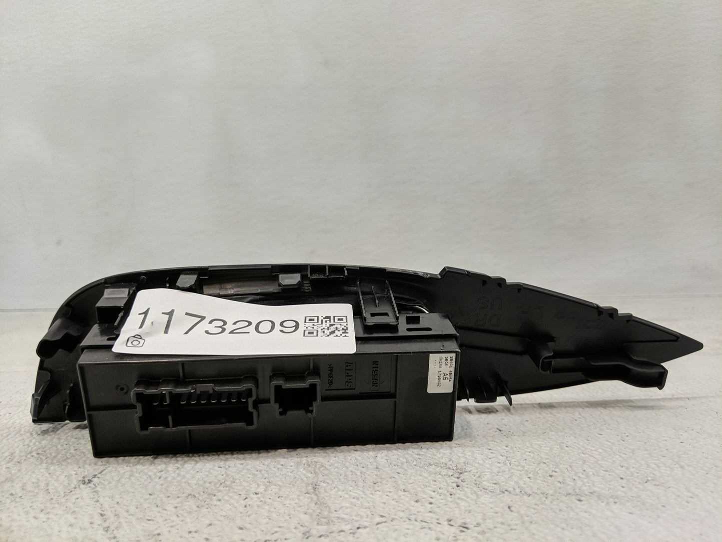 2014-2020 Nissan Rogue Master Power Window Switch Replacement Driver Side Left P/N:25401 4BA5A Fits OEM Used Auto Parts - Oe