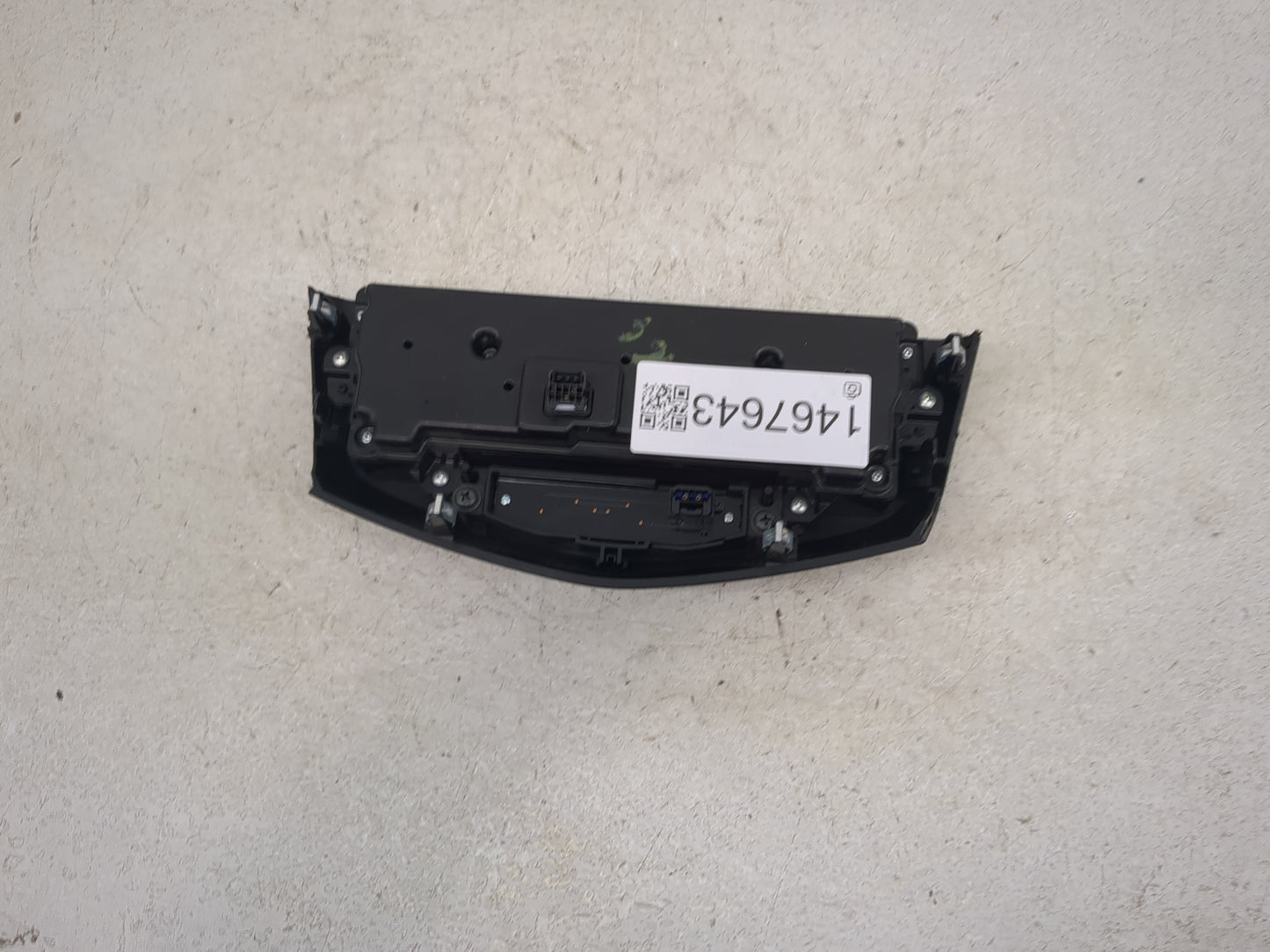 2017-2020 Nissan Rogue Climate Control Module Temperature AC/Heater Replacement Fits Fits 2017 2018 2019 2020 OEM Used Auto