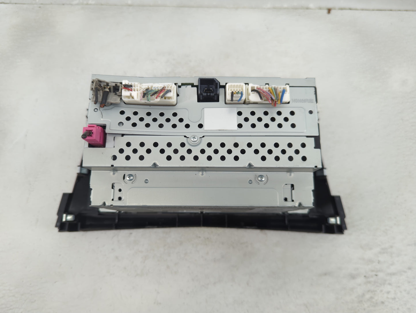 2017-2018 Nissan Rogue Sport Radio AM FM Cd Player Receiver Replacement P/N:28185 6MA0A Fits Fits 2017 2018 OEM Used Auto Pa