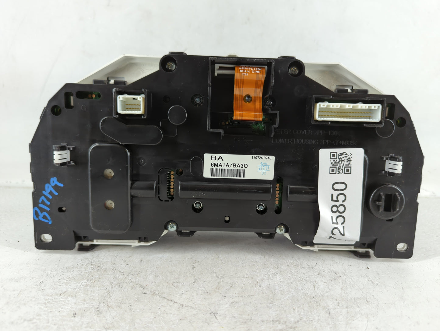 2017-2018 Nissan Rogue Sport Instrument Cluster Speedometer Gauges P/N:170726 0246 6MA1A/BA30 Fits Fits 2017 2018 OEM Used A