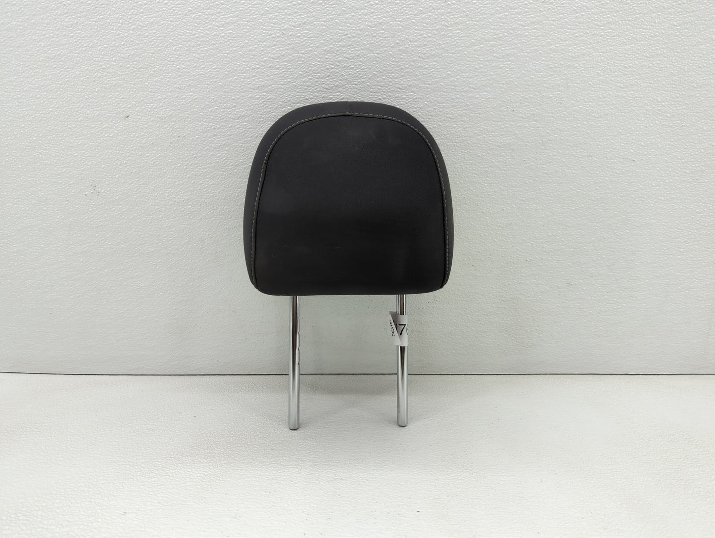 2016-2017 Nissan Sentra Headrest Head Rest Front Driver Passenger Seat - Oemusedautoparts1.com