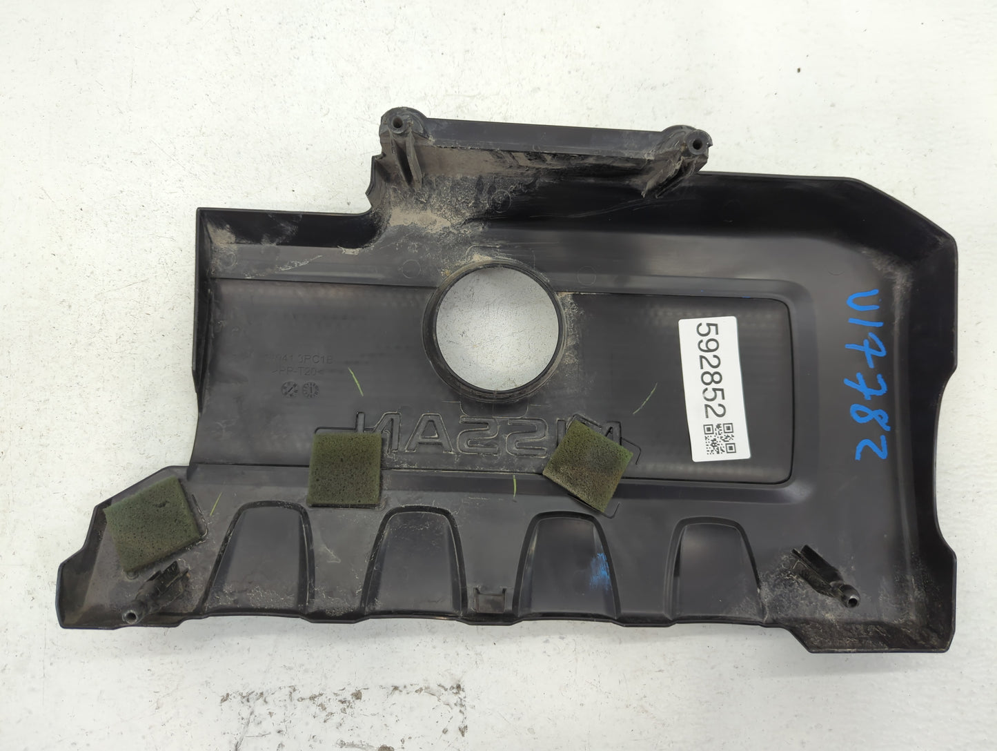 2017 Nissan Sentra Engine Cover - Oemusedautoparts1.com