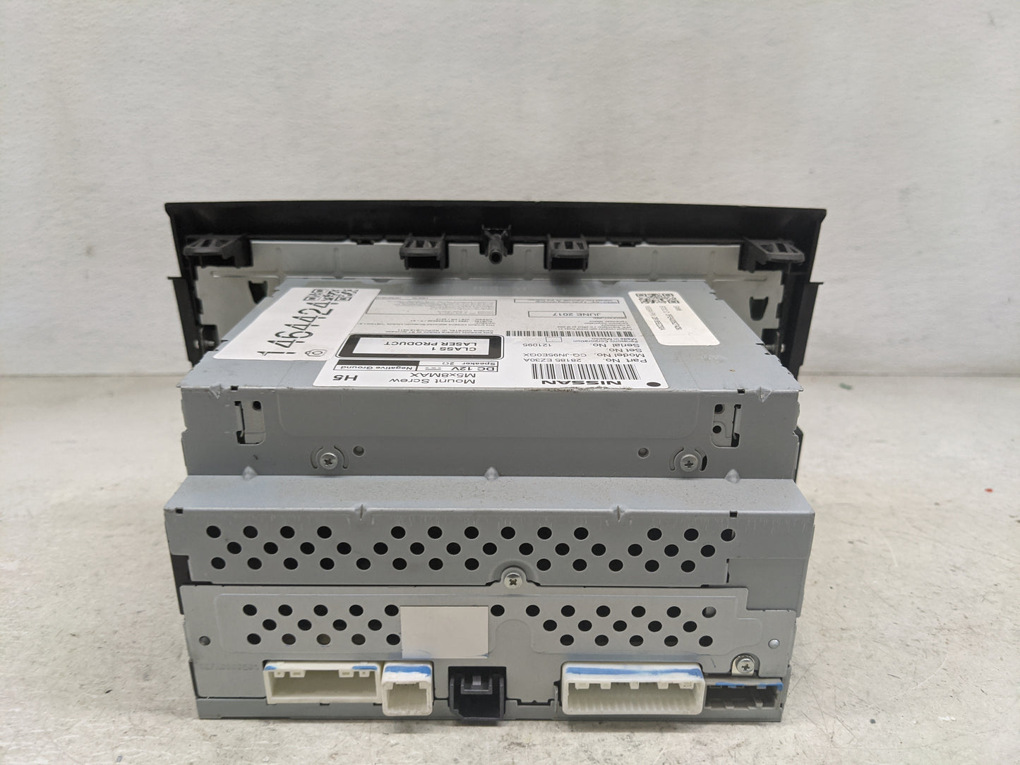 2016-2017 Nissan Titan Radio AM FM Cd Player Receiver Replacement P/N:28185EZ30A CQ-JN95E0GX, 3FEA00627429 Fits Fits 2016 20
