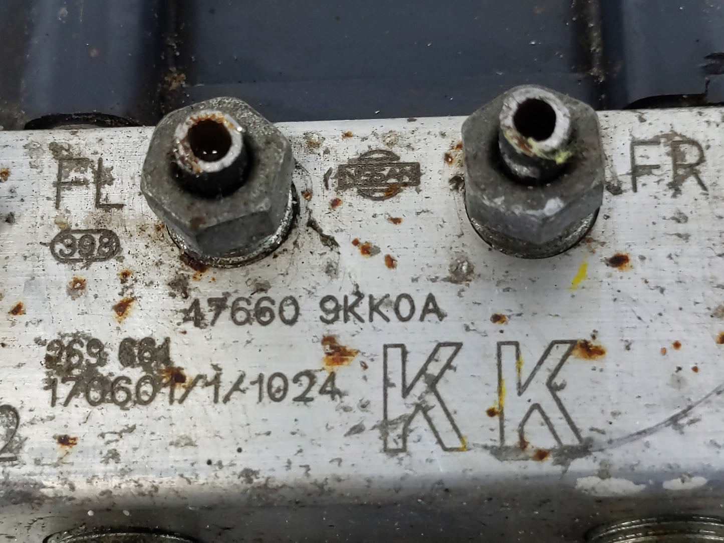 2015-2019 Nissan Versa ABS Pump Control Module Replacement P/N:47660 9KK0A Fits Fits 2015 2016 2017 2018 2019 OEM Used Auto
