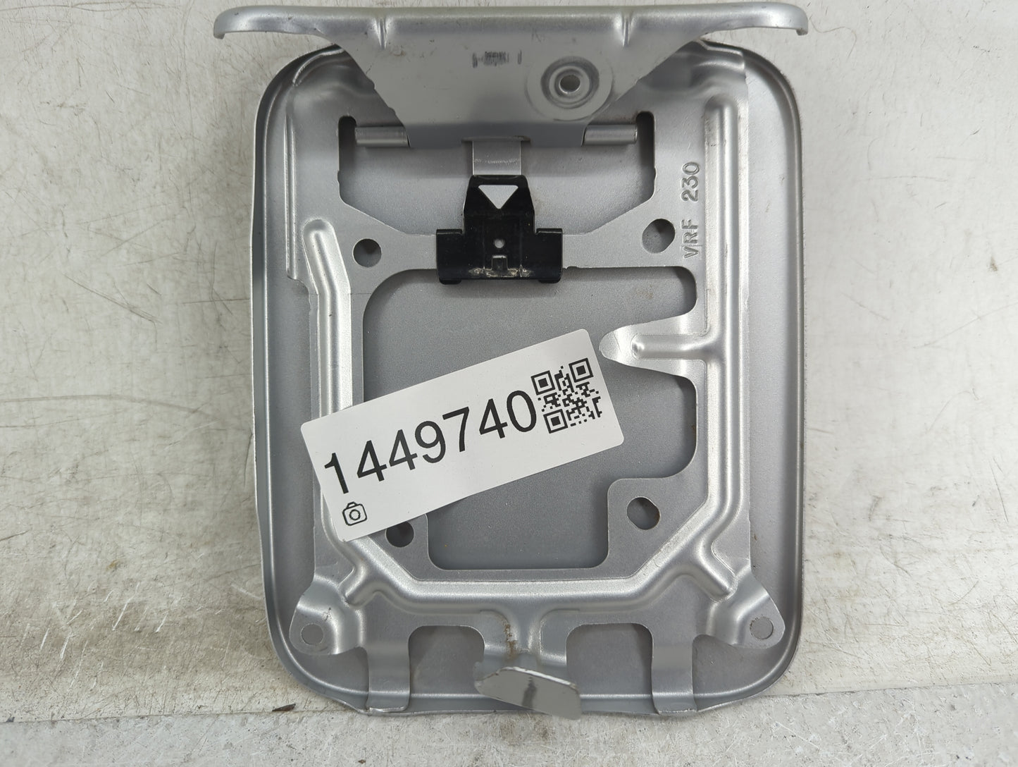 2017 Nissan Versa Fuel Tank Door Lid Gas Tank Silver - Oemusedautoparts1.com