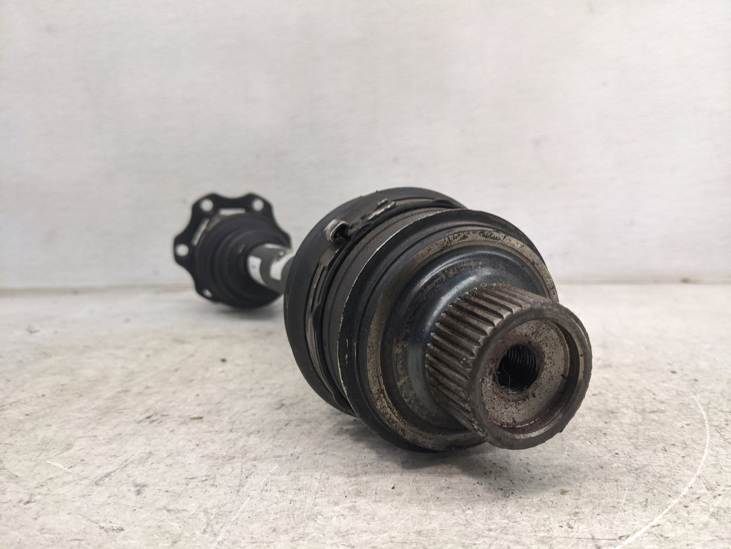 2017-2018 Porsche Macan Axle Shaft Front Driver Cv C/v 1461214 - Oemusedautoparts1.com
