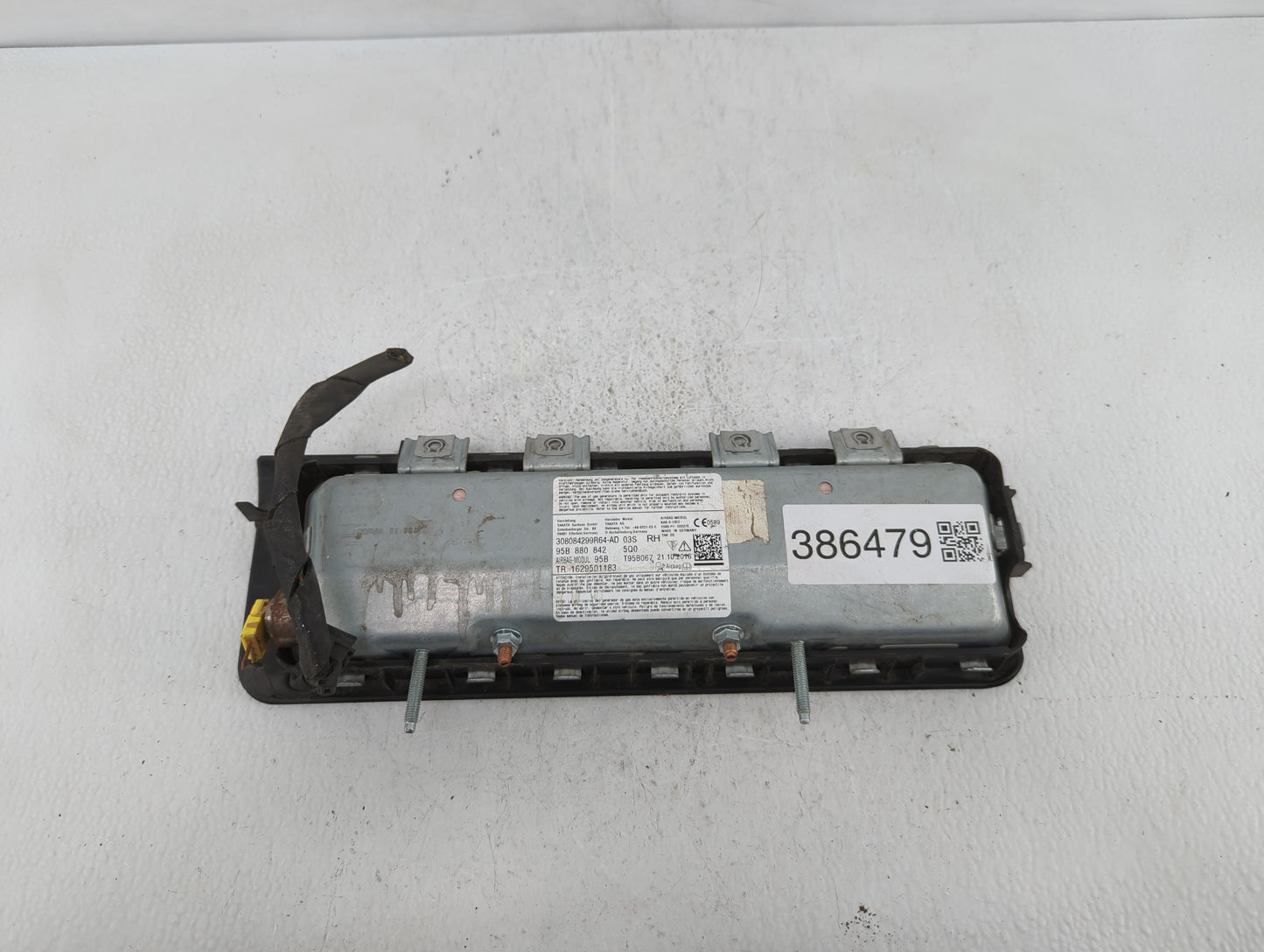 2015-2018 Porsche Macan Air Bag Passenger Right Knee OEM P/N:95B 880 842 Fits Fits 2015 2016 2017 2018 OEM Used Auto Parts -